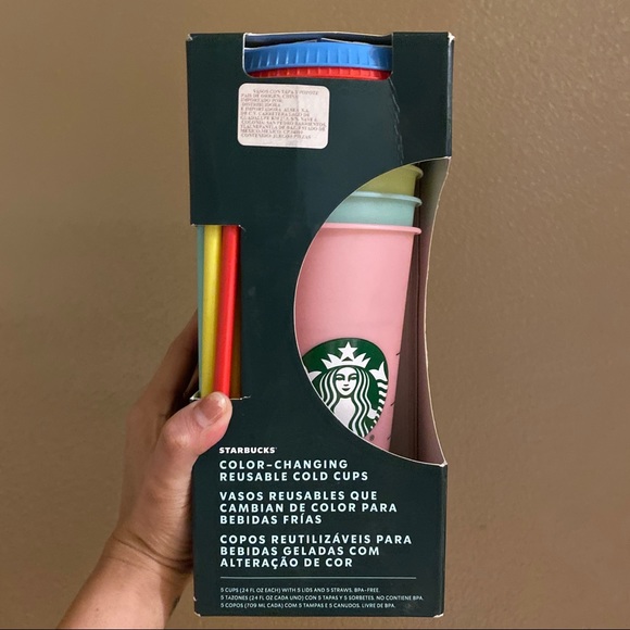 Starbucks color changing cups 2019 - Picture 1 of 4